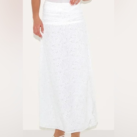 PrettyLittleThing Dresses & Skirts - PrettyLittleThing White Eyelet Maxi Skirt Broderie Anglaise Boho US 6 NWT